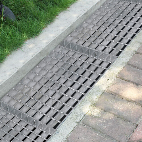 Living And Home (800 * 1000mm) Galvanised Steel Walkway Mesh Panel Heavy Duty Floor Deck Forge Grating Panel
