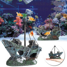 Decorazioni per acquario in resina ornamento per pesci paesaggio con nave pirata e caverne nascoste.