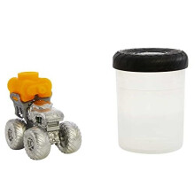 Hot Wheels Toy Monster Trucks Color Reveal 1:64 Scale Vehicle with Clip-On Water Tank Dunk in Water for Surprise Reveal (Styles May Vary)
