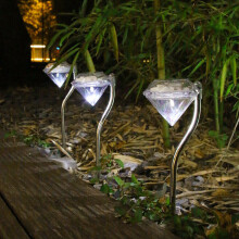 ( Day White) 6 X Solar Powered LED Stainless Steel Diamond Effect Garden Stake Lights