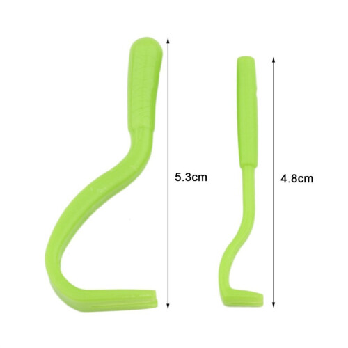 Useful Pet Flea Remover Hook Tool Universal Plastic Accessory For Pets 2