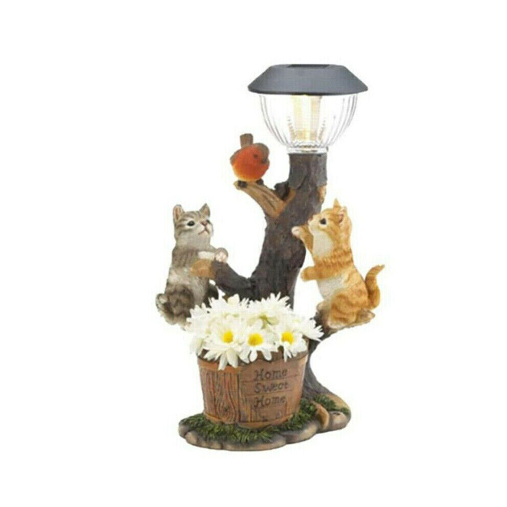 (B) Solar Garden Squirrel Statue Ornament Animal Light Cat Climbing Lawn Lamp Decor