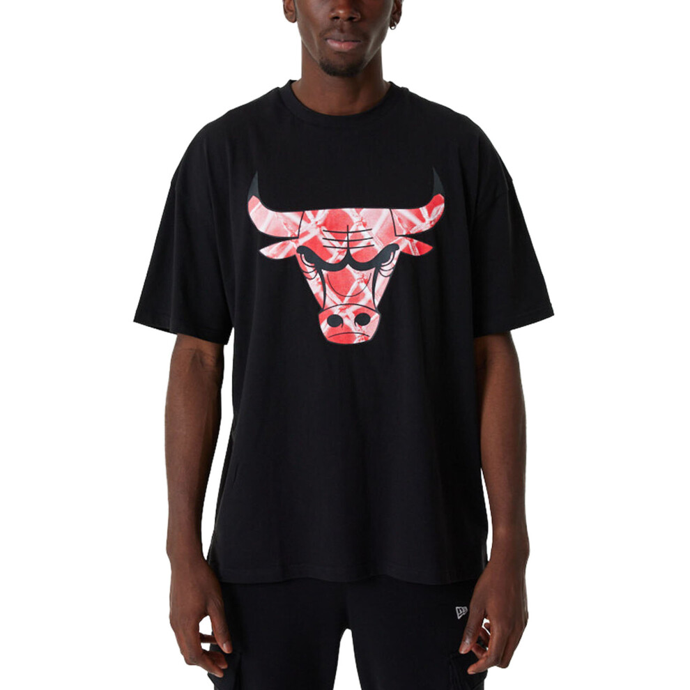 (M, Black) New Era Chicago Bulls NBA Infill Logo Oversized T-Shirt Tee Top - Black