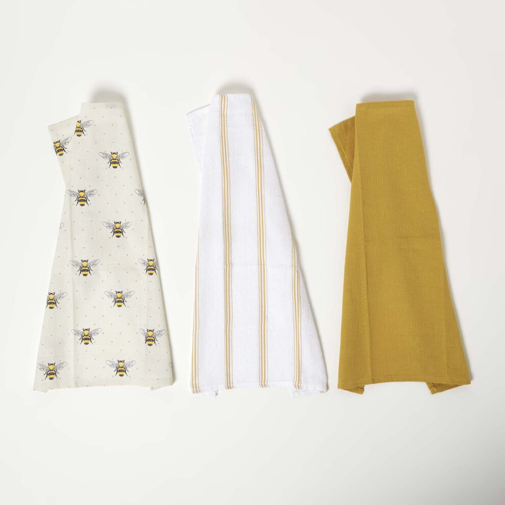 Homescapes Honey Bee 100% Cotton Tea Towels Set Of Three Yellow