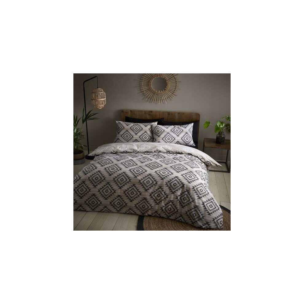 (Single) Catherine Lansfield Aztec Geo Reversible Duvet Cover Set Bedding Natural