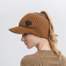 Knitted Baseball Cap Autumn Outdoor Sports Golf Skull Cap Winter Warm Lady Hat Winter Accessories Women Crochet Ponytail Beanies