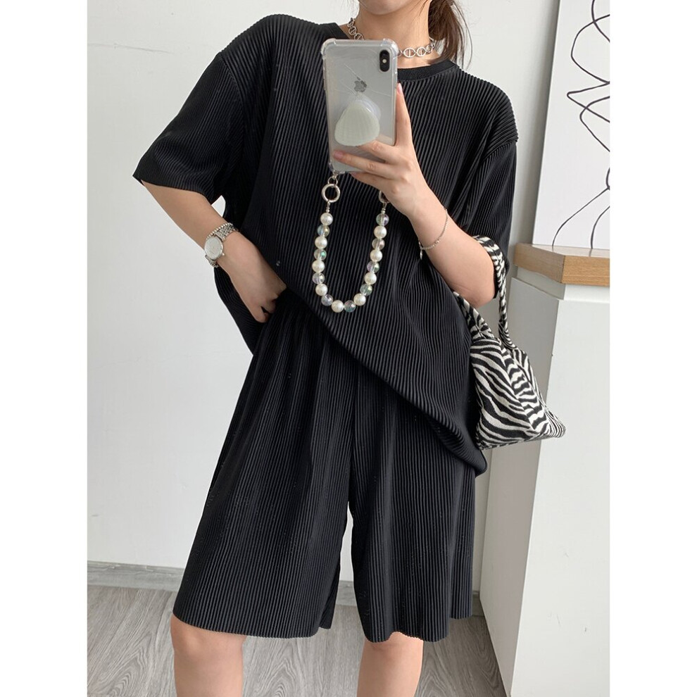 Retro neutral wind pleated loose large version round neck short sleeve + shorts suit two-piece set for women-image-OPC-PBQK52N-NEW