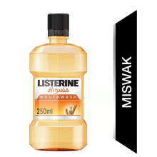 Listerine Miswak Mouthwash 250ml - Fights germs, long-lasting fresh breath, strengthens teeth, reduces plaque, alcohol-free