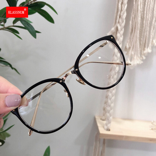 Round hotsell oversized glasses