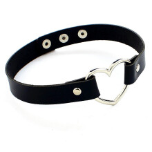 PU Leather Punk Heart Chocker Necklace Buckle Collar Chokers Necklace for Women Choker neck Jewelry