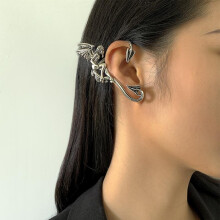 1pc Punk Fairy Ear Cuff Earring Dark Elf Ear Clip Three-dimensional Angel Wings Earrings Asymmetrical Earcuff Women Jewelry