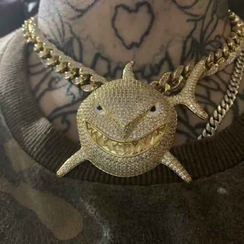 Iced Out Shark Chain Iced Out Crystal 6ix9ine Shark Pendant
