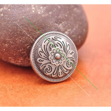 20PC 20*20Mm Antique Brass Western Flower Engraved Leathercraft Belt Hat Handbag Decor Celtic Conchos Button Set Screwback