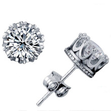 Nice Unisex Stud Earings 925 Sterling Silver Jewelry Cubix Zirconia Crystal Silver Stud Earrings Hot