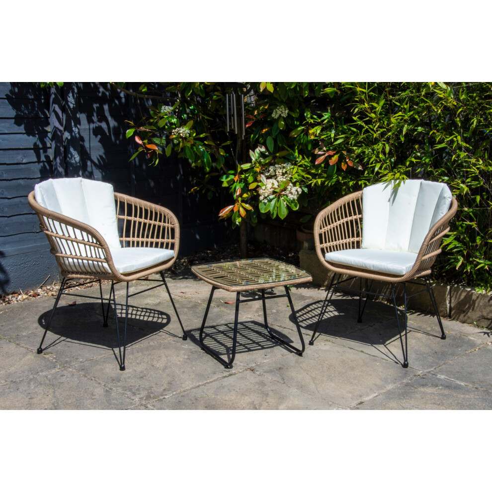 SH&G Tatton 2 Seat Wicker Bistro Set | 3 Piece Drinks Table & Chairs | Brown Rattan with Cream Cushions | Indoor & Outdoor