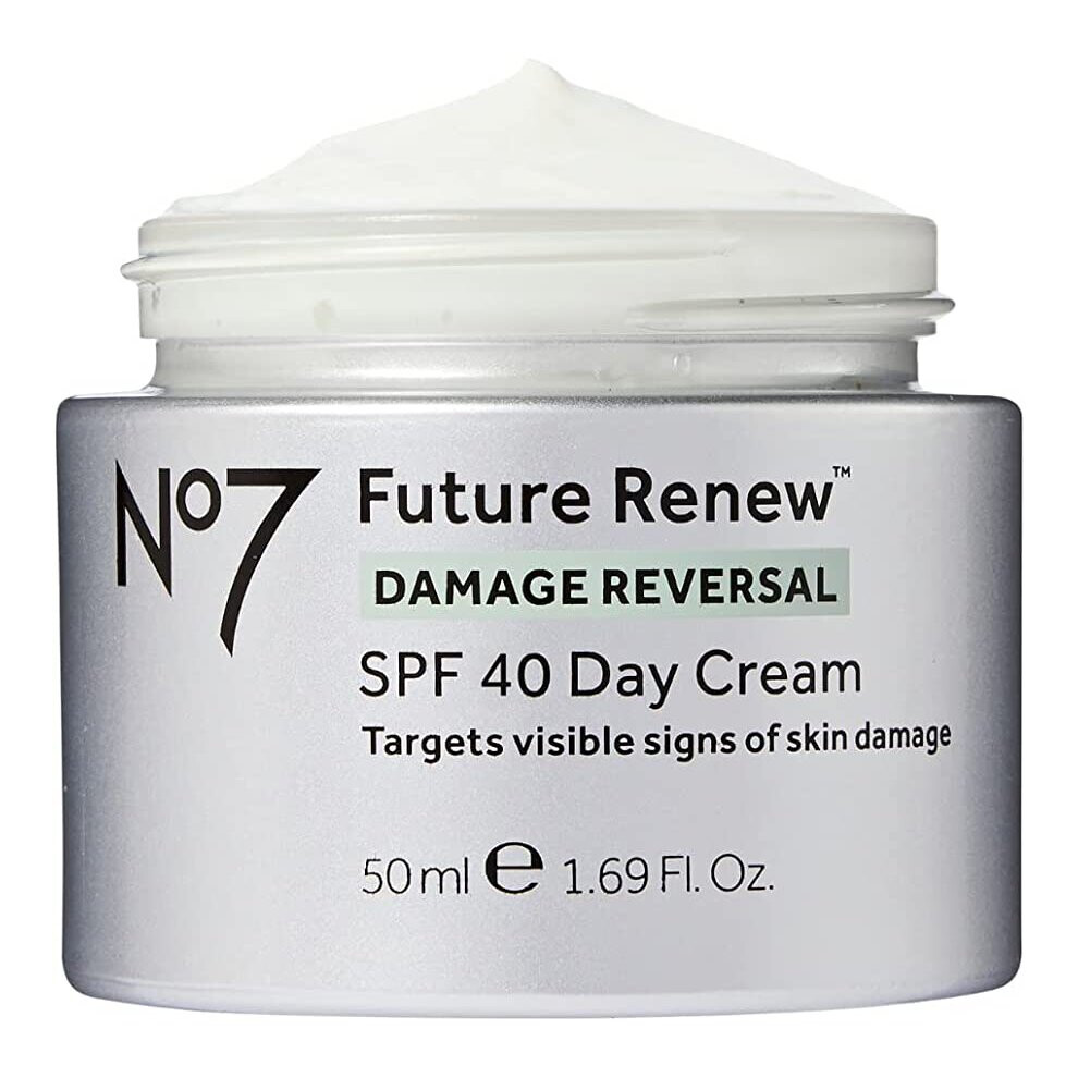 No7 Boots Future Renew Damage Reverse Day Cream SPF40 RRP Â£35.00