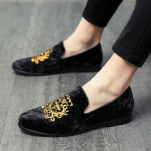 Shoes for Men Classic Italian Men Party Shoes Coiffeur Embroidery Mens Dress Shoes Loafers Sepatu Slip on Zapatos Hombre