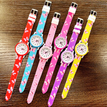 10pcs/lot Soft Silicone Printed Bands Butterfly Pretty Kids Children Girls Boys Students Birthday Party Gift Quartz Watches