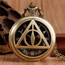 Vintage Style Magic Academy Hollow Triangle Cover Unisex Quartz Analog Pocket Watch Necklace Chain Timepice Collectable Clock