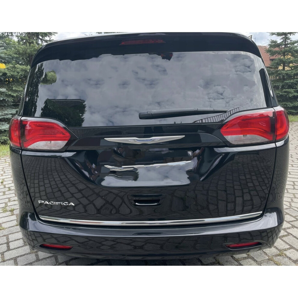 Chrysler Pacifica 2016+ Chrome Trunk Trim - Tailgate Accent 5011348093222
