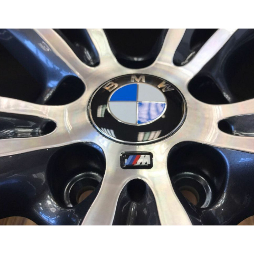 4 x BMW WHEEL CENTRE CAPS 68MM 10 PIN CLIP FITS 1,3,5,7 Series E90 E34 ...