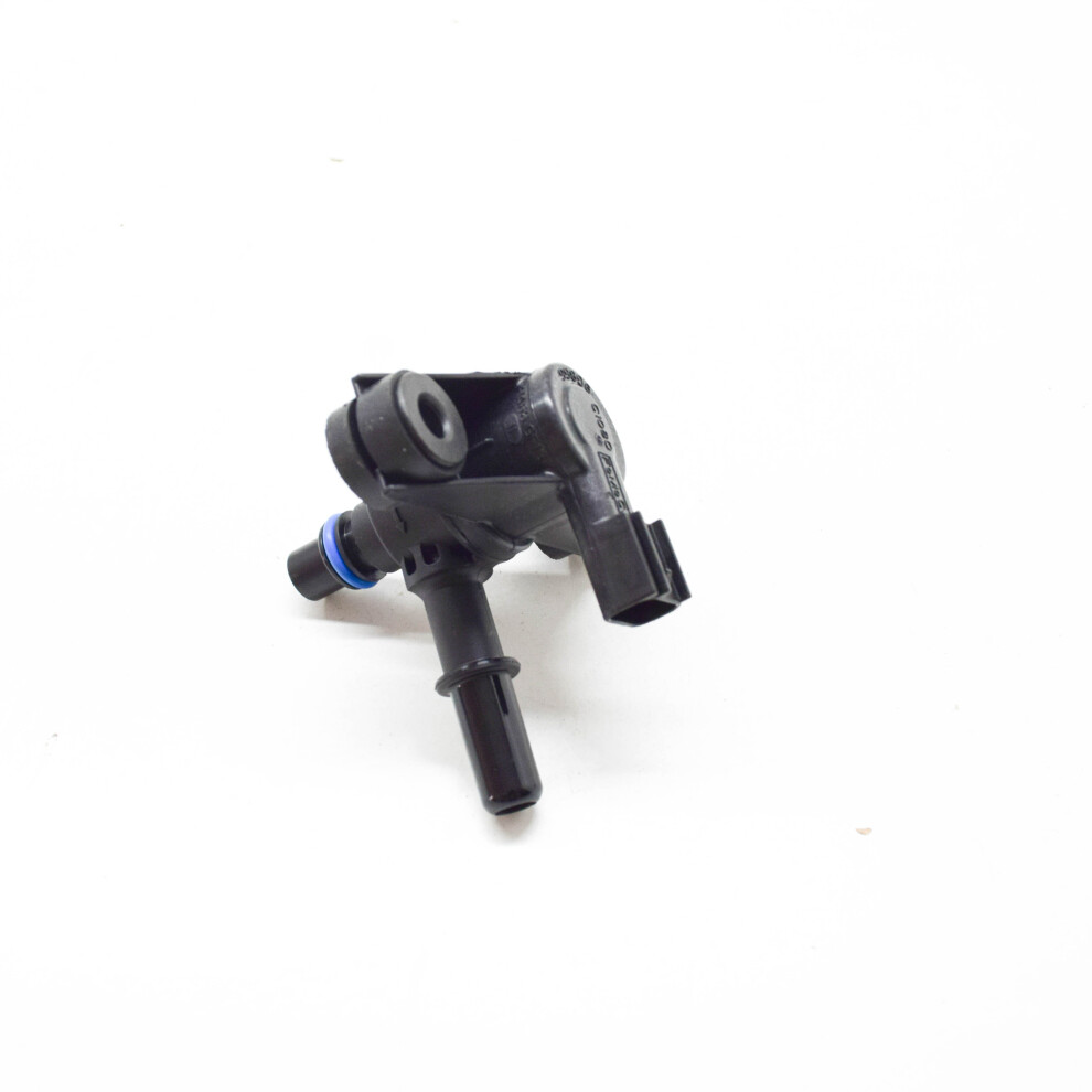 FORD MUSTANG MK6 Vapor Canister Purge Solenoid Valve Assy 2509984 
