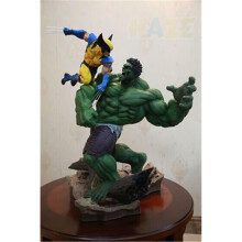 The Avengers Hulk Vs Wolverine Figure Statue 31cm Maquette Statue