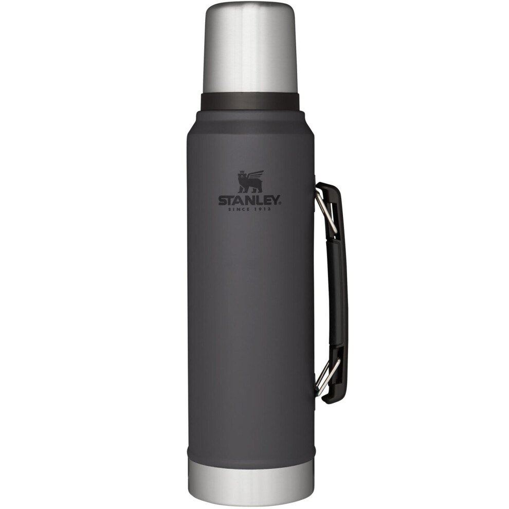 (1.0L, Charcoal) Stanley 1L Classic Legendary Stainless Steel Thermal Cold Water Bottle