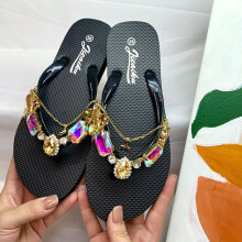 Women Comfortable Beach Shoes Non-slip Soft Bottom Casual Flip Flops Rhinestone Chain Decoration Summer Flat Slippers qt726