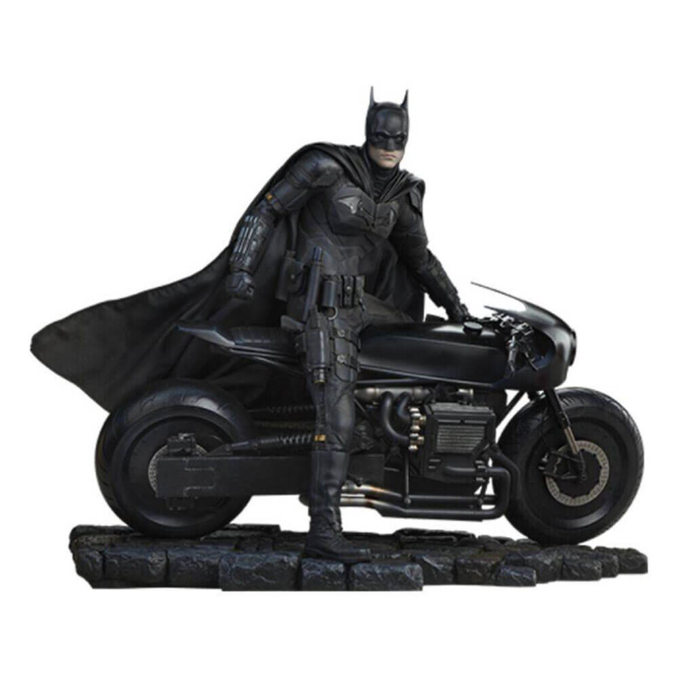 Photos - Action Figures / Transformers The Batman Batman Premium Format Statue