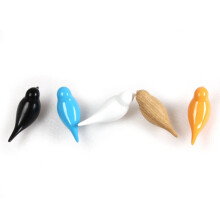 Handcrafted Resin Bird Coat Hooks - Wall-Mounted Set of 5, Elegant Bird Wall Decor for Entryway, Living Room, Kitchen