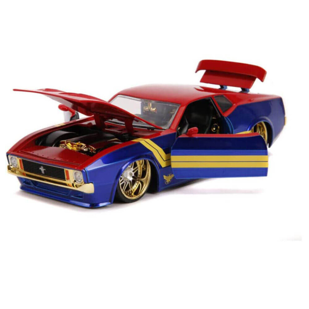 Captain Marvel 1973 Ford Mustang with Figure 1:24 Scale Jada 31193