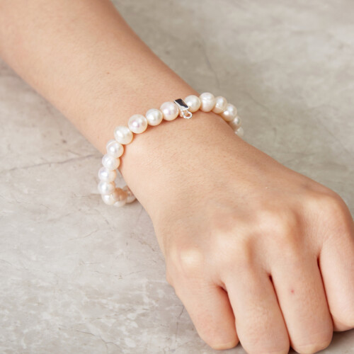 Philip Jones Jewellery Freshwater Baroque Pearl Bracelet with Feathers Charm 2