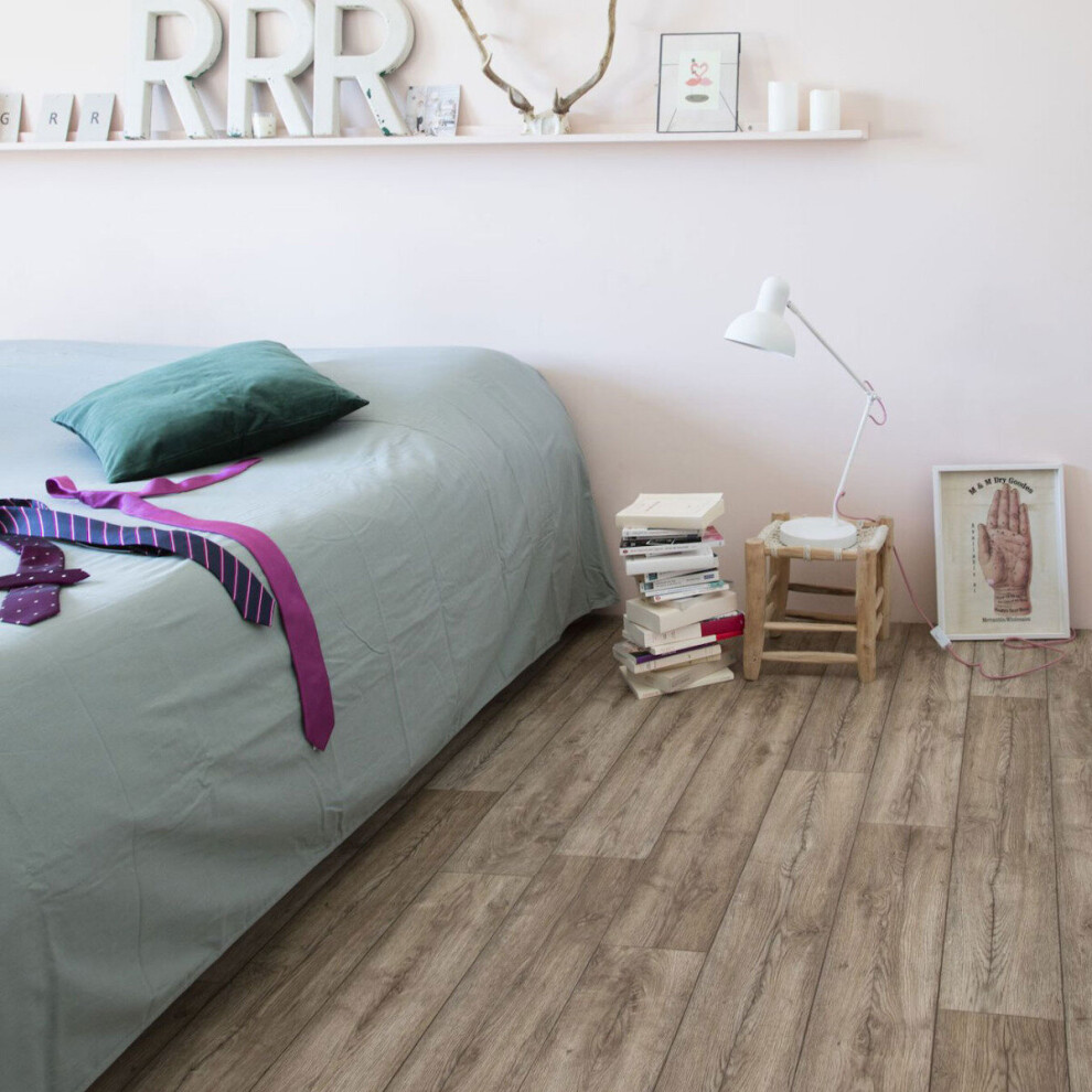 (4WX2L) Beauflor Antique Oak 606M Wood Effect Anti Slip Vinyl Flooring-image-OPC-PBZ6SS7-NEW