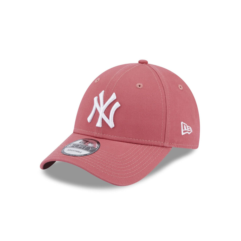 New Era Mens League Essential 940 Adjustable Cap ~ New York Yankees pink