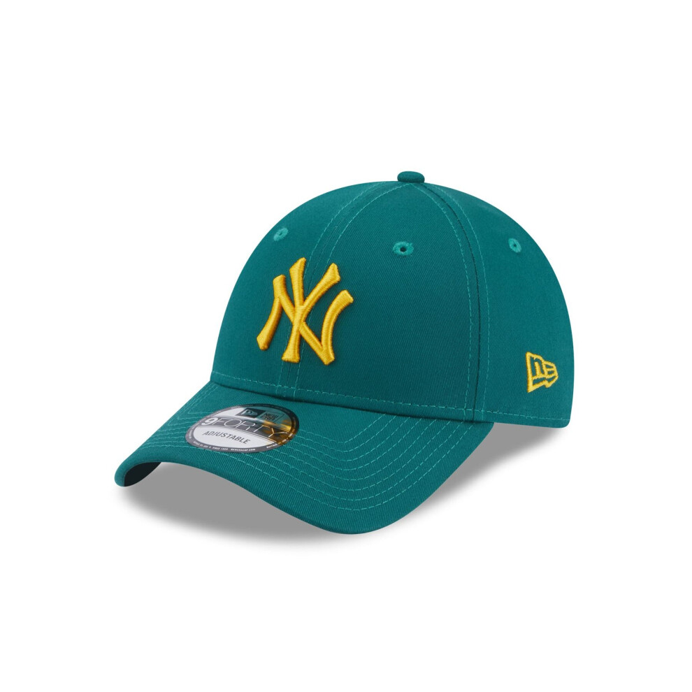 New Era Mens League Essential 940 Adjustable Cap ~ New York Yankees green