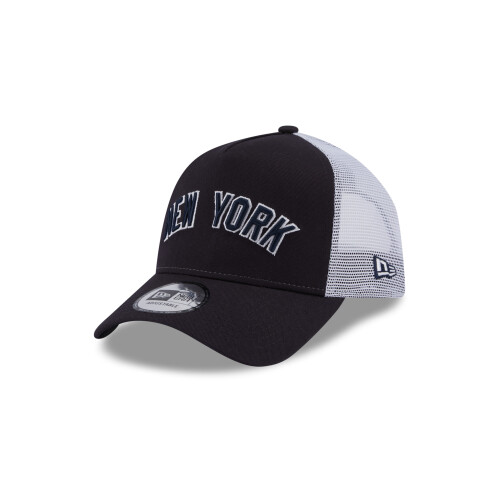 New Era New Era Mens Team Script Trucker Snapback Cap ~ New York Yankees navy