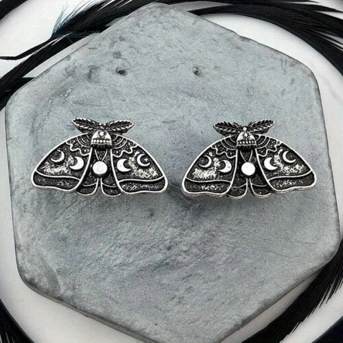 1pair Retro Gothic Moth Pattern Earrings For Men Ear Jewelry