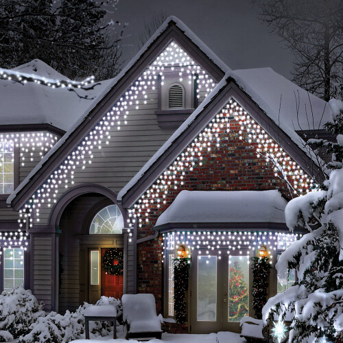 Snow Time 400 White LED Icicle Chasing Lights w/Timer
