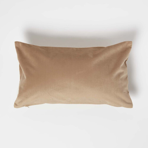 Homescapes (Beige, 30 x 50 cm) Velvet Cushion 2