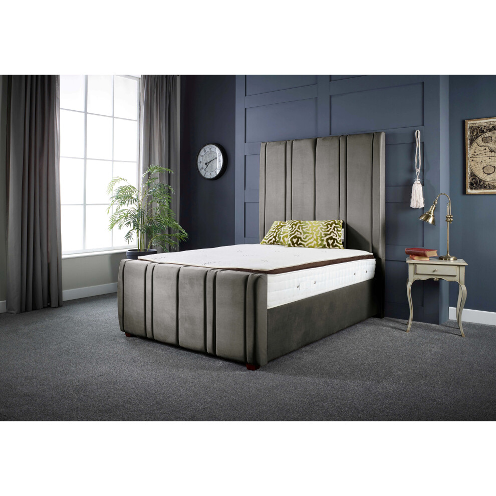 (4FT SMALL DOUBLE) Lucinda Luxury Grey Velvet Bed Frame