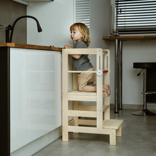 Learning Tower - The Classic Kitchen Helper 1