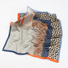 1pc Mens Leopard Spotted Square Scarf
