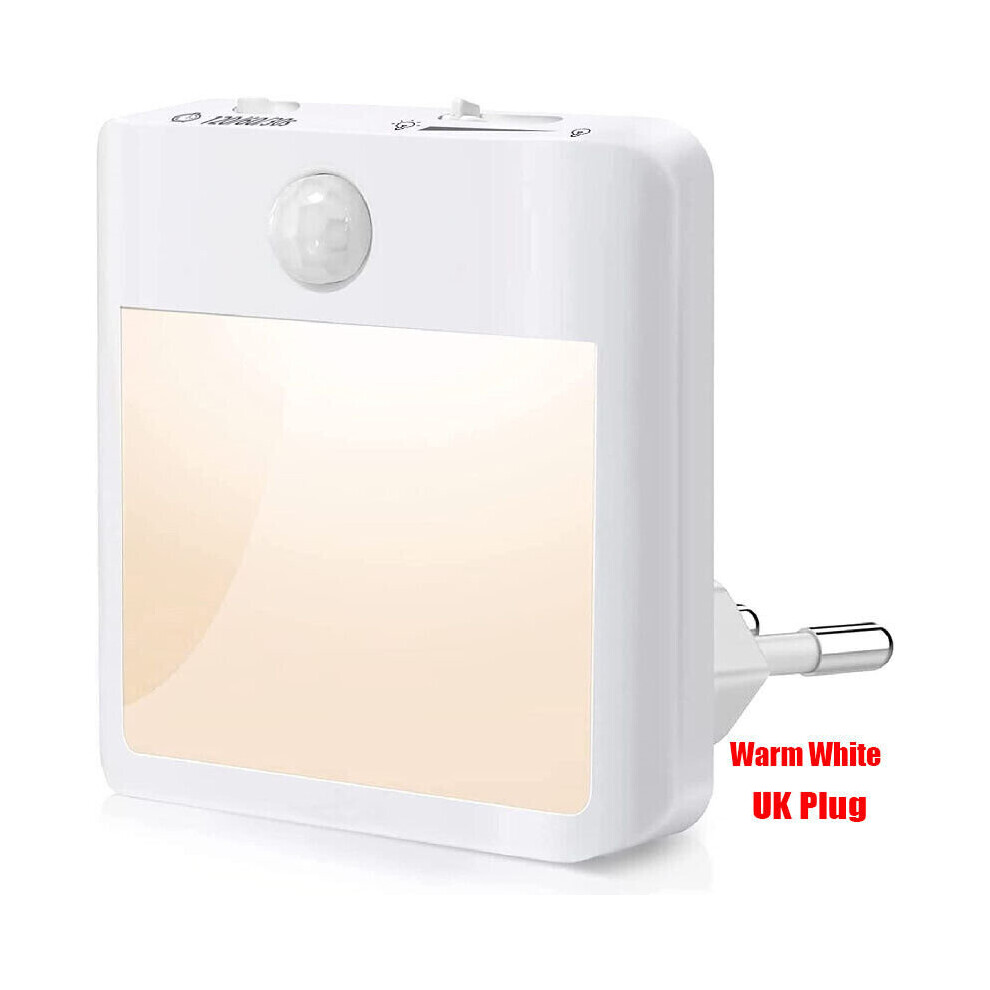 (  Warm White) Plug In PIR Motion Sensor Hallway Socket LED Home White/Yellow Night Light Safe