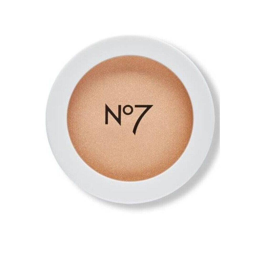 No7 Illuminating Pressed Powder Golden  Glow 9g