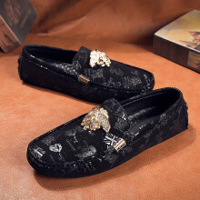 Mens Lightweight Comfortable Loafer Shoes Wear resistant Non Slip Casual Shoes Random Upper Printing Pattern