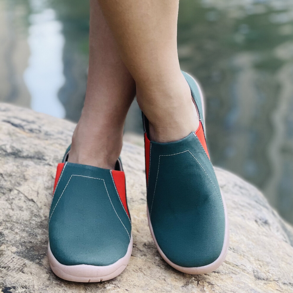 Womens Colorblock Flat Canvas Shoes Slip On Low Round Toe Lightweight Shoes Casual Travel Footwear-image-OPC-PC8HKK2-NEW