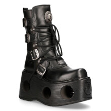 (37) 373-S2 Metallic Black Neptuno Platform Gothic Boot