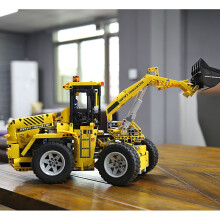 MOULD KING 13122S Bulldozer Front Loader Remote Control 1582pcs