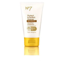 No7 Protect & Perfect Intense Advanced BB Facial Sun